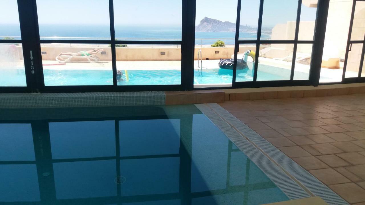 Atico Soleado Con Terraza, Jacuzzi Privado Y Vistas Al Mar Apartment Altea Luaran gambar