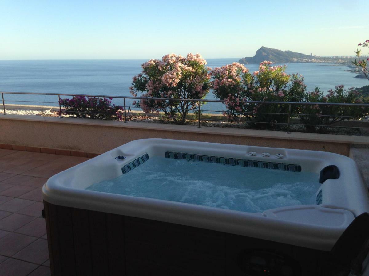 Atico Soleado Con Terraza, Jacuzzi Privado Y Vistas Al Mar Apartment Altea Luaran gambar